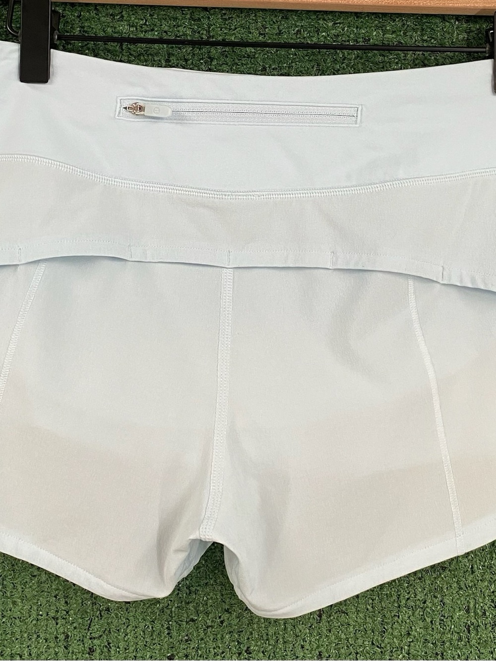 Lululemon Speed Up Light Blue Lined Shorts Women’s Size 6 - Picture 4 of 6